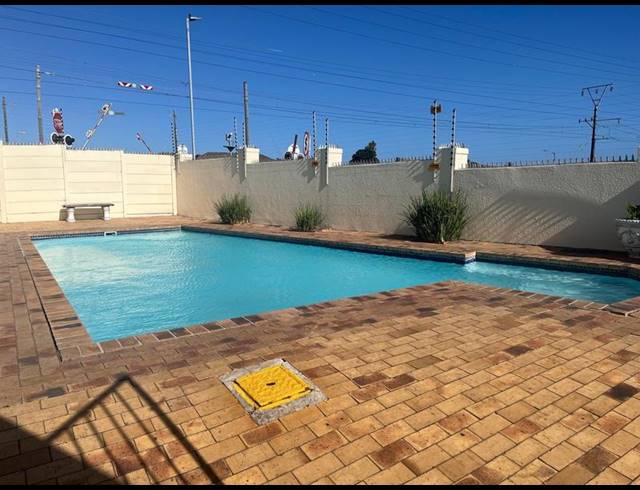 2 BEDROOM PROPERTY TO RENT IN BERGVLIET
